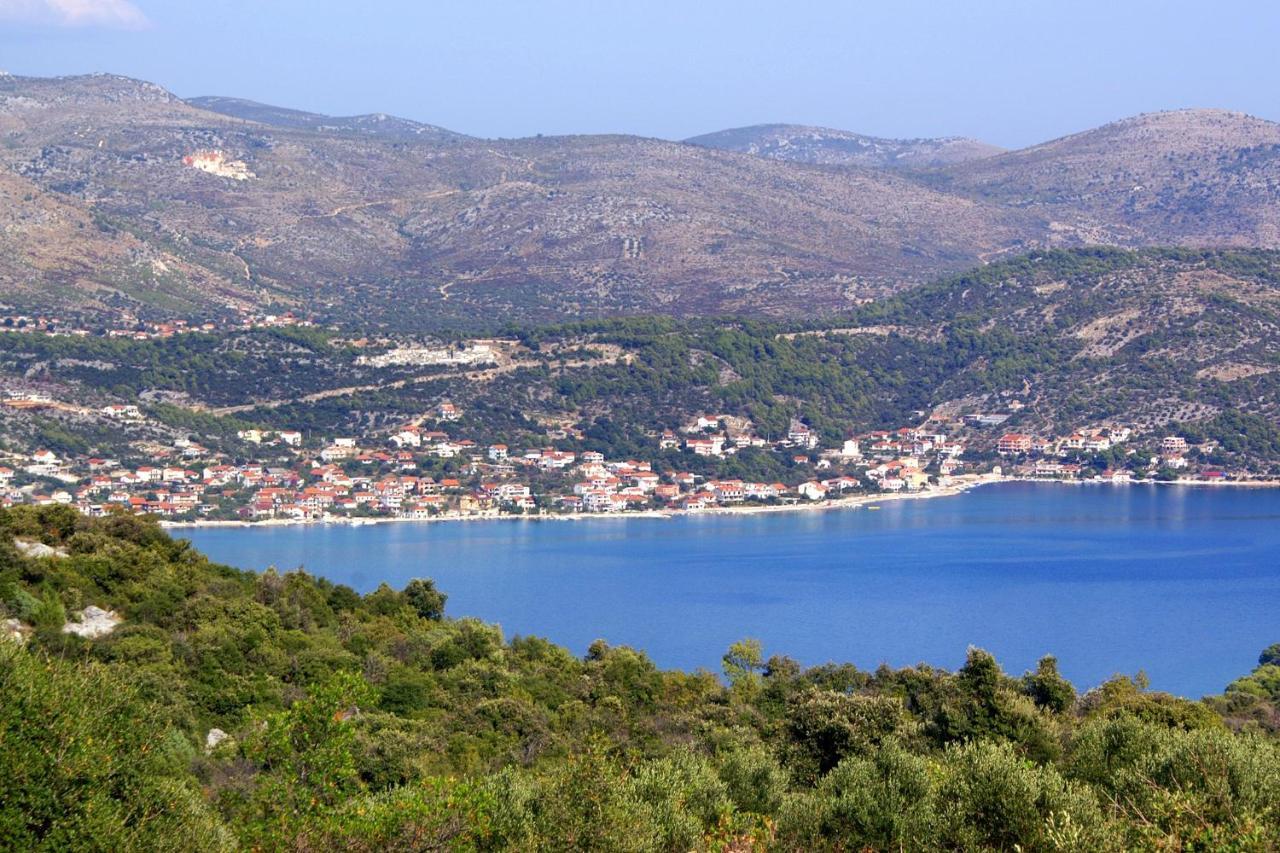 Apartments With A Parking Space Poljica, Trogir - 11454 Marina Exterior foto